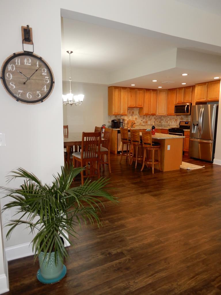 408 EAST FARRAGUT ROAD CREST BY THE SEA CONDO 301 WILDWOOD CREST